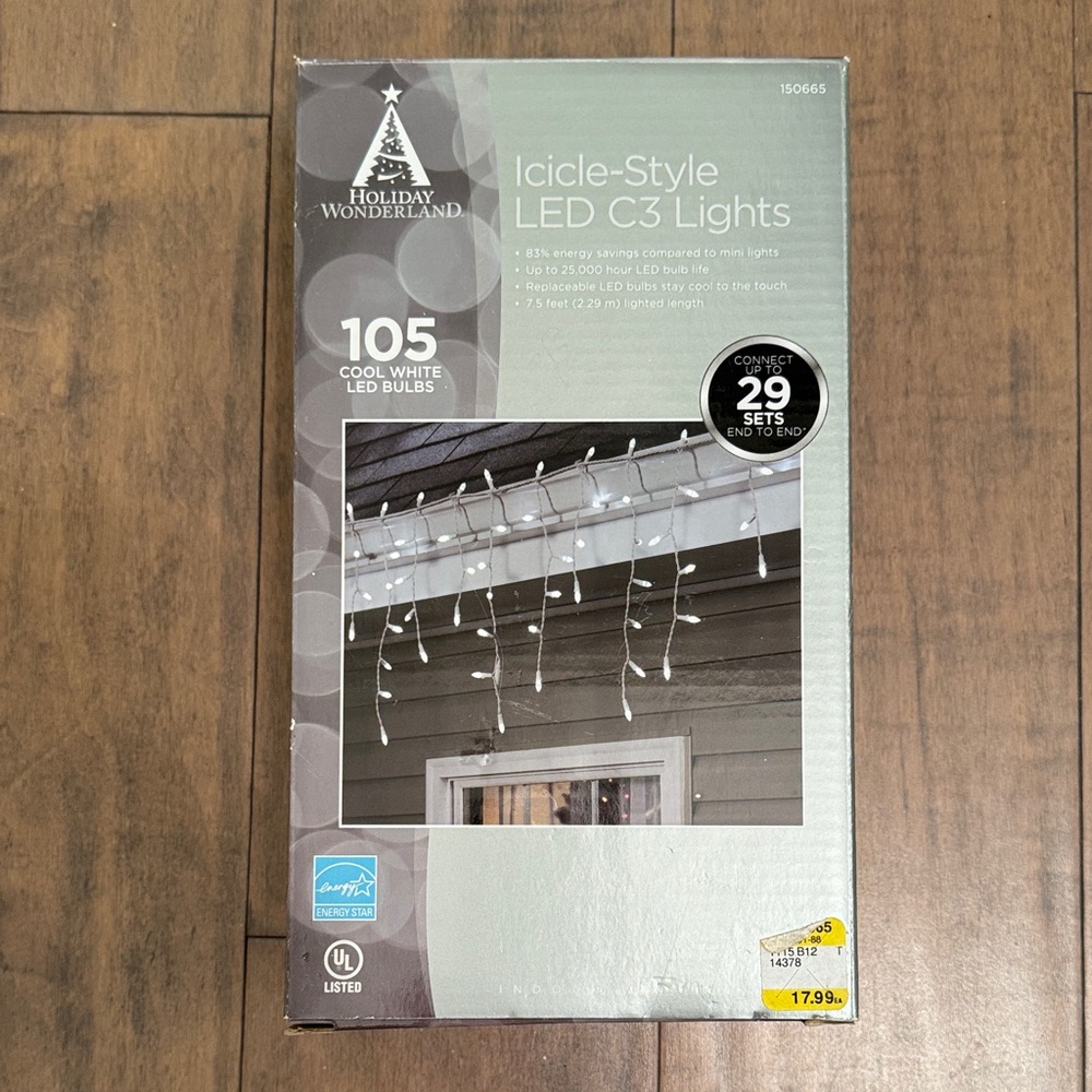 ❤️HOLIDAY WONDERLAND❤️Cool White LED Icicle-Style Lights 105